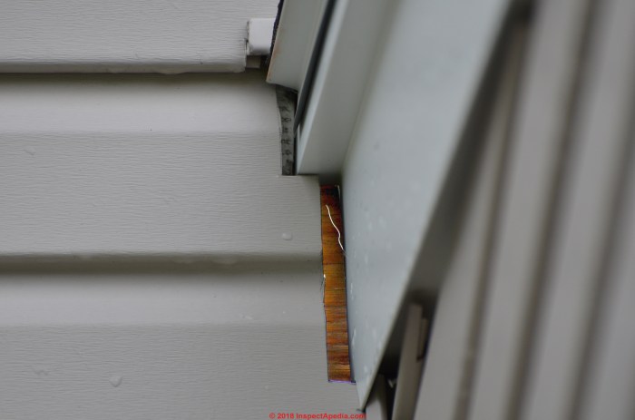 How To Repair a Vinyl Siding Leak
