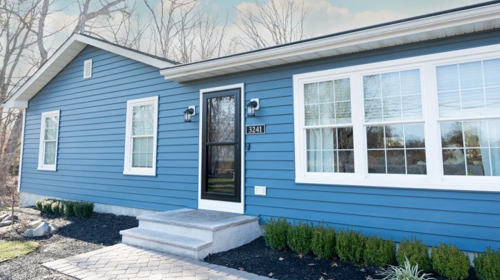 Georgia-Pacific Cedar Spectrum Round cut Scallop Gray Vinyl Siding ...